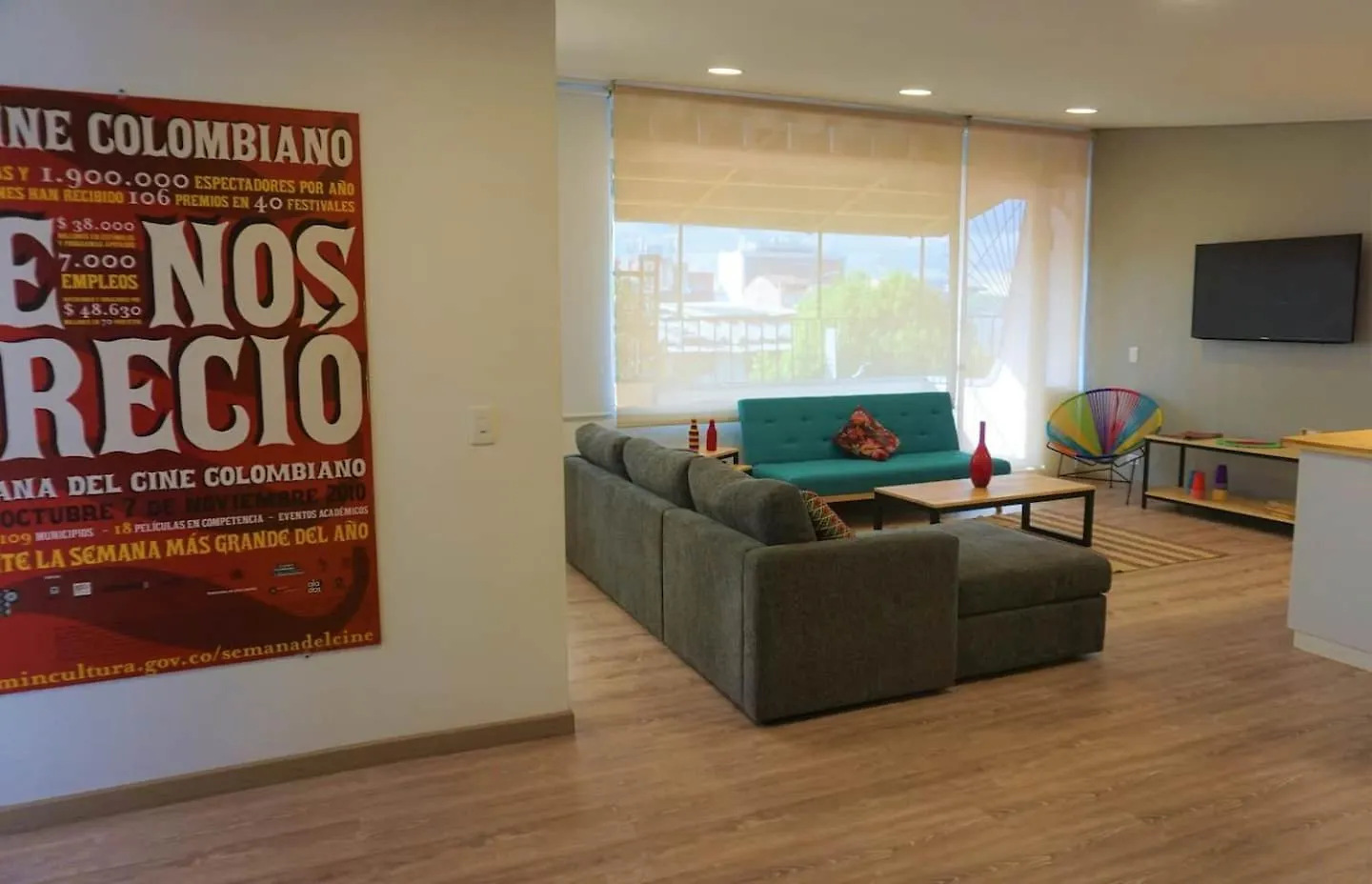 Apartment Bright, Stylish Terrace Apt 5 Min To T Zone Andino Bogota