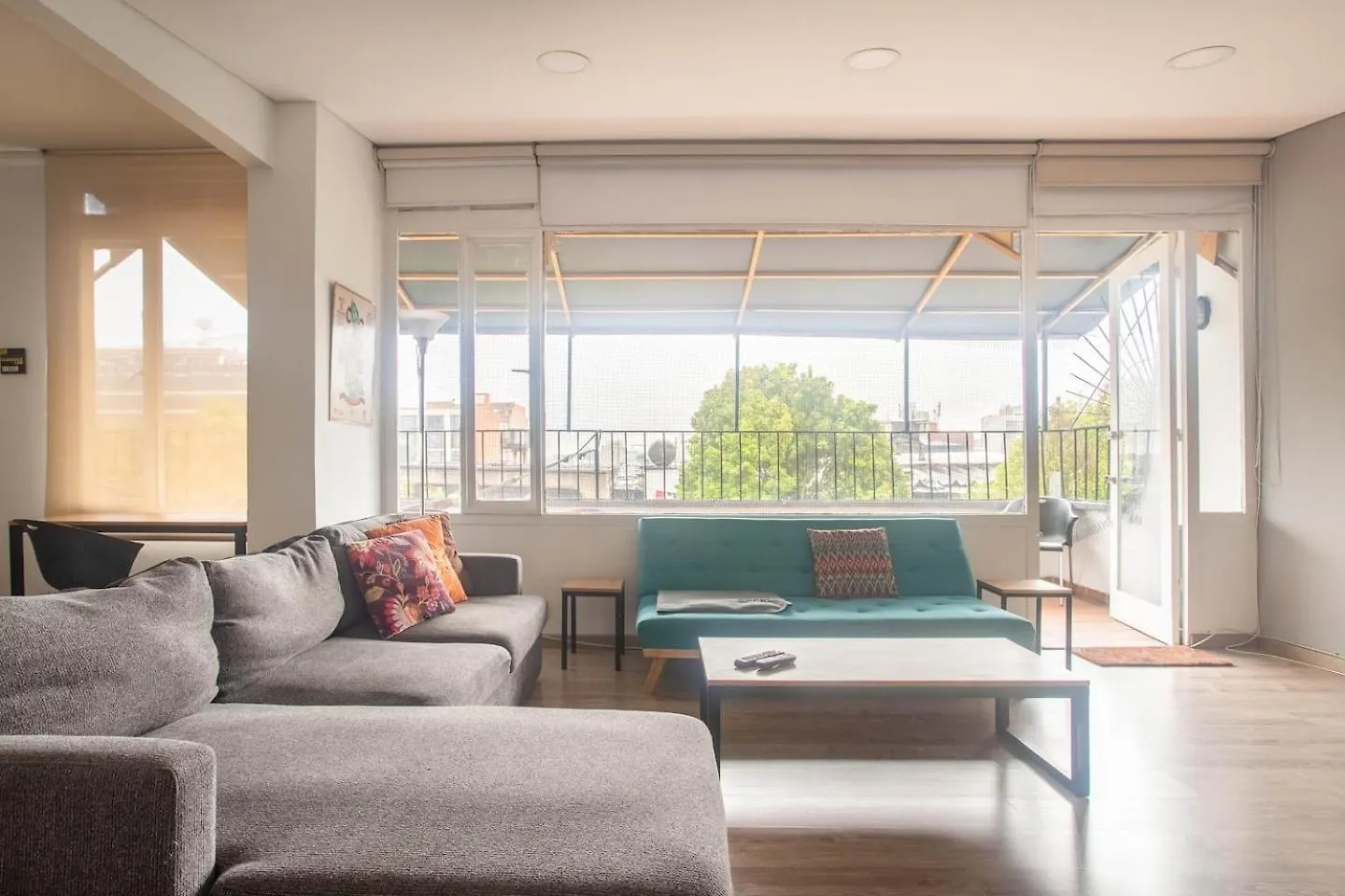 Apartment Bright, Stylish Terrace Apt 5 Min To T Zone Andino Bogota Colombia